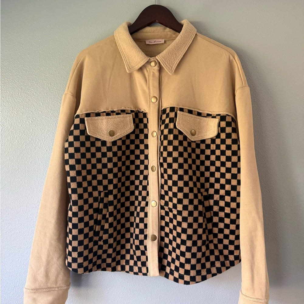 5 Shackets/$80 - Women’s Large - Picture 6 of 11